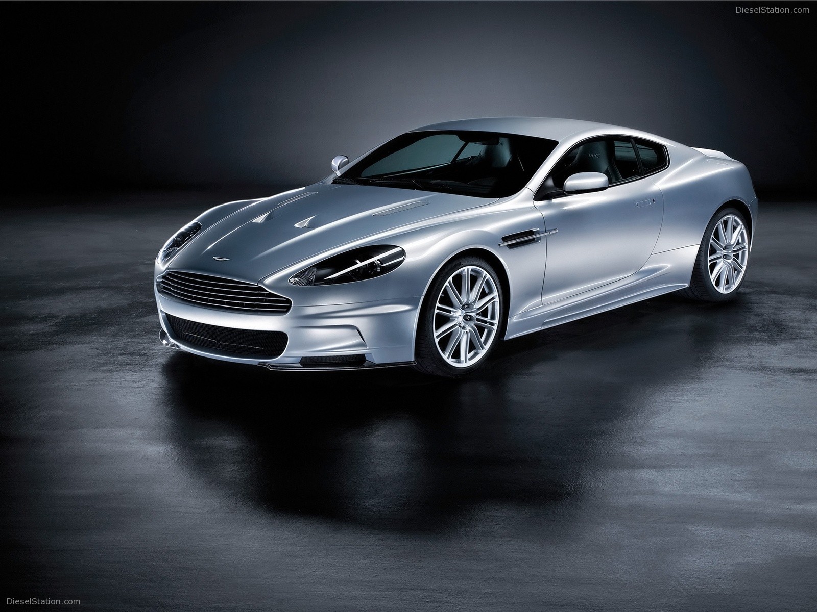 Aston Martin DBS
